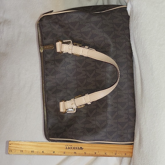 Authentic Michael Kors handbag - Picture 11 of 11